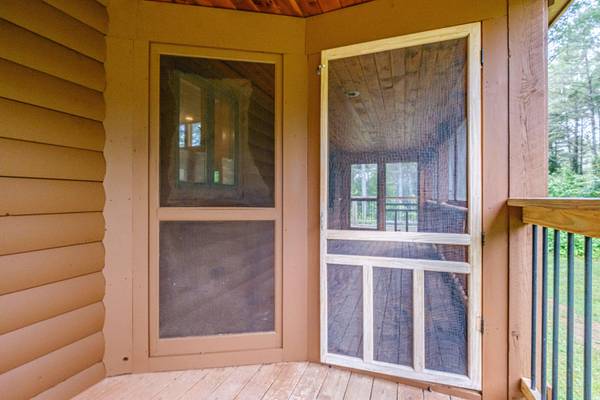 19 Pine Haven LN, Bethel, ME 04217