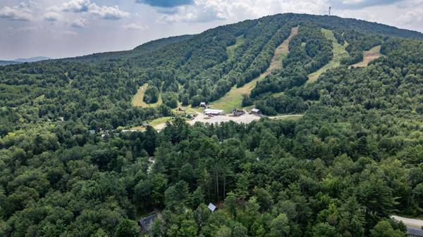 18 Beech RD, Greenwood, ME 04255