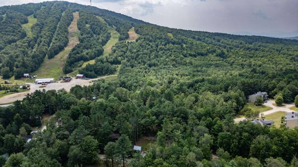 18 Beech RD, Greenwood, ME 04255