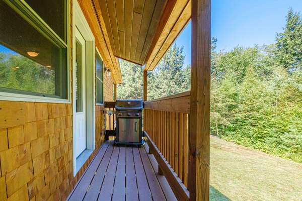 101 S Shore RD, Hanover, ME 04237