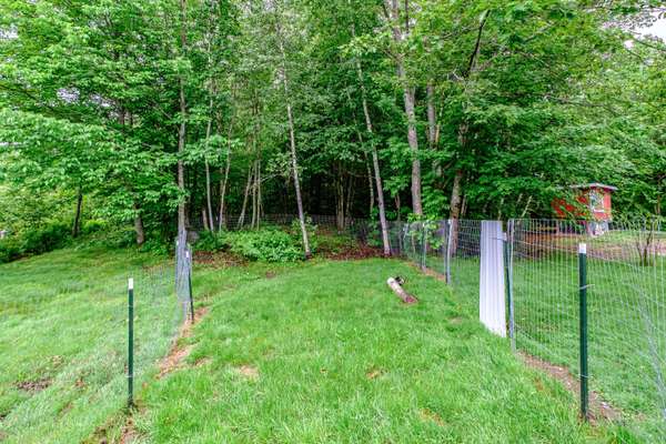 41 Dundee RD, Albany Twp, ME 04217