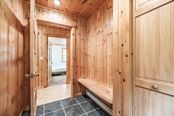 23 Countryside LN, Bethel, ME 04217