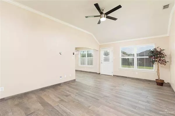 2305 E 19th ST, Mission, TX 78572