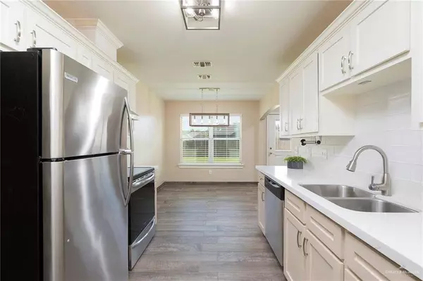 2305 E 19th ST, Mission, TX 78572