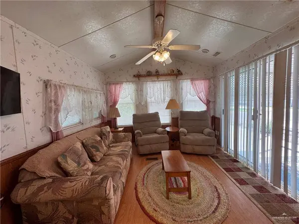 1433 E Daytona DR, Mission, TX 78572