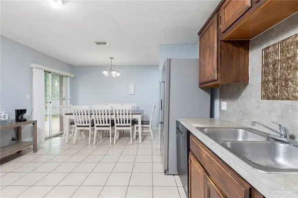 2912 Northwestern AVE, Mcallen, TX 78504