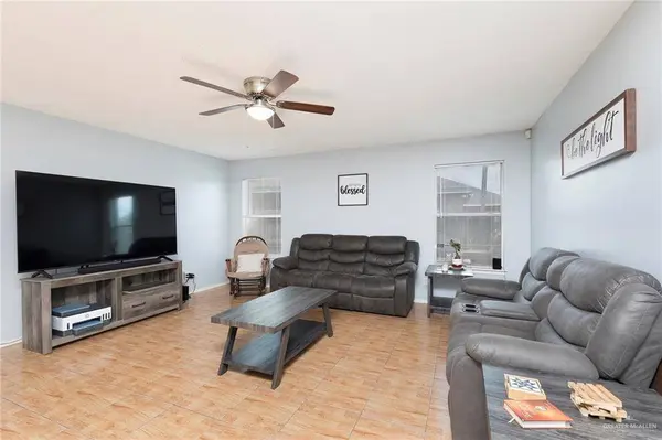 2912 Northwestern AVE, Mcallen, TX 78504