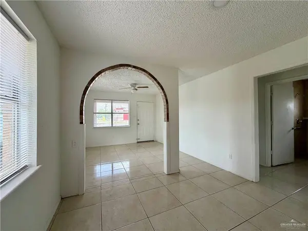 301 S Raul Longoria RD, Edinburg, TX 78542