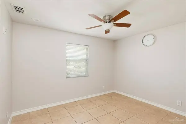 2716 N 27th LN, Mcallen, TX 78501