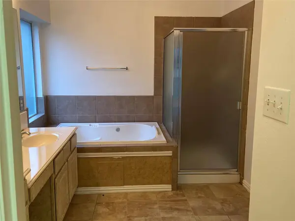 3115 Chappelwood DR, Pearland, TX 77584