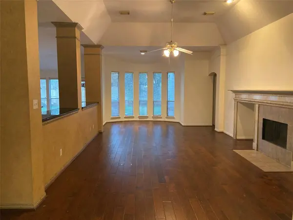 3115 Chappelwood DR, Pearland, TX 77584
