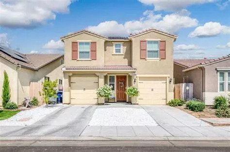3433 Descanso Ave, Clovis, CA 93619-5195