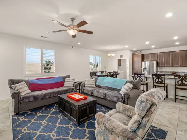 Visalia, CA 93291,3208 N Rova Ct