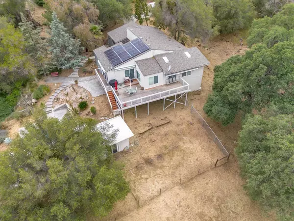 42035 Wild Horse Way, Coarsegold, CA 93614