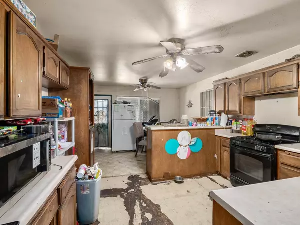 2972 E Northdale AVE, Fresno, CA 93726