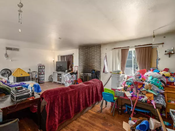 2972 E Northdale AVE, Fresno, CA 93726