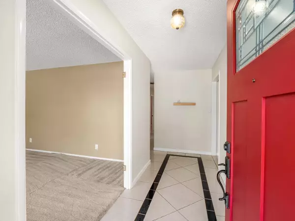 1646 W Millbrae AVE, Fresno, CA 93711