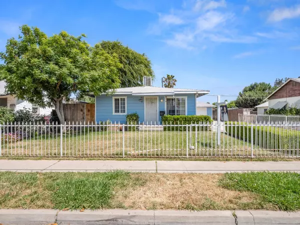 1632 W Shields AVE, Fresno, CA 93705