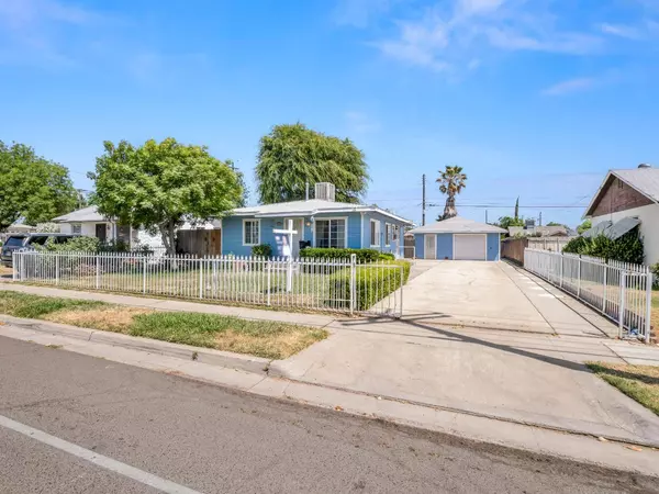 1632 W Shields AVE, Fresno, CA 93705