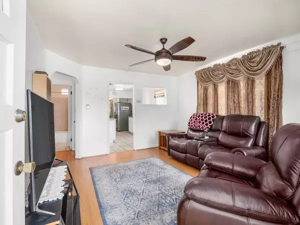 1632 W Shields AVE, Fresno, CA 93705