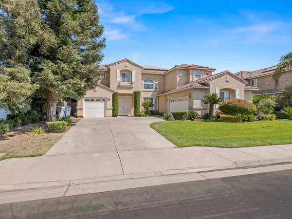 2241 Serena AVE, Clovis, CA 93619