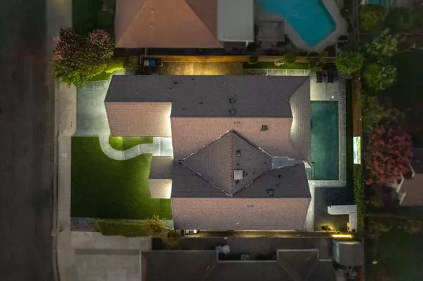 411 E Swallow CT, Fresno, CA 93730