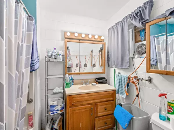 128 S Willow AVE, Fresno, CA 93727