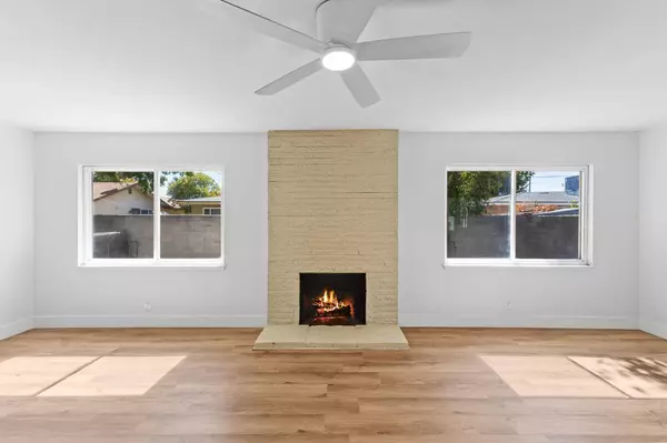 2972 E Northdale AVE, Fresno, CA 93726