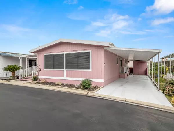 2706 W Ashlan Ave #111, Fresno, CA 93705