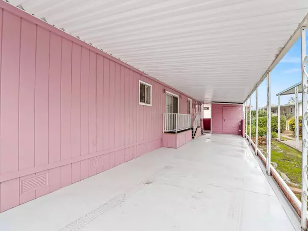 2706 W Ashlan Ave #111, Fresno, CA 93705