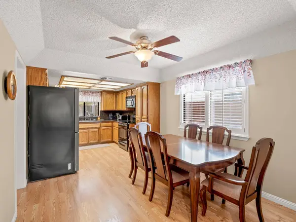 9322 N Jackson AVE, Fresno, CA 93720