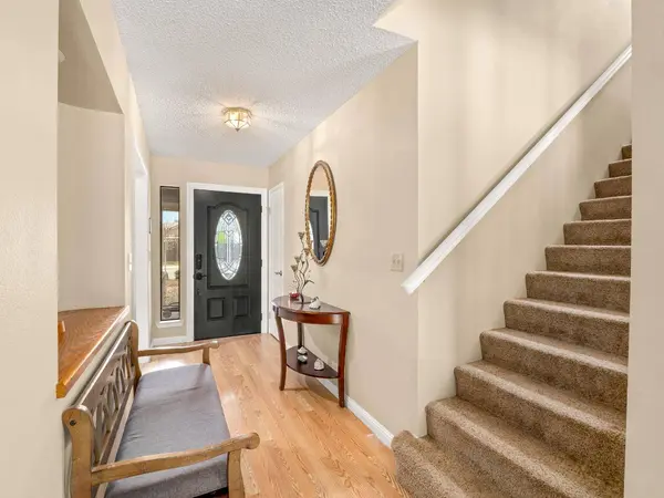 9322 N Jackson AVE, Fresno, CA 93720