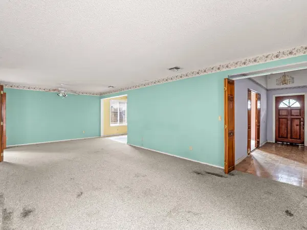 6156 N Mitre AVE, Fresno, CA 93722