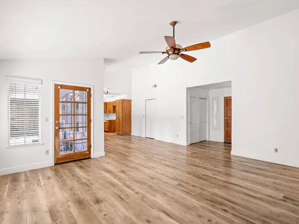 1587 E Trenton AVE, Fresno, CA 93720