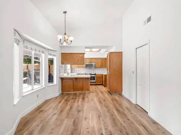 1587 E Trenton AVE, Fresno, CA 93720