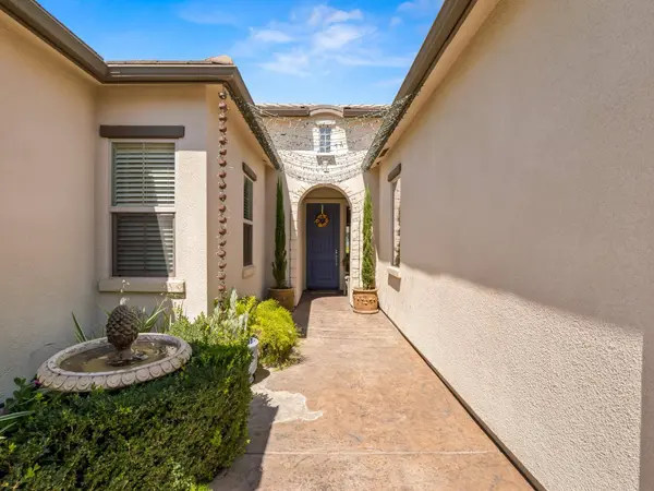 7138 W Browning AVE, Fresno, CA 93723