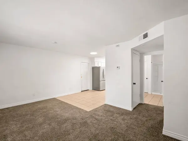 5145 E Lane AVE #114, Fresno, CA 93727