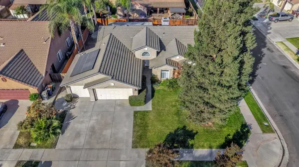 349 S Thomas AVE, Kerman, CA 93630