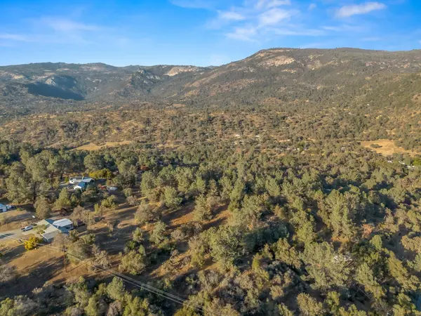 27719 Burrough Valley RD, Tollhouse, CA 93667
