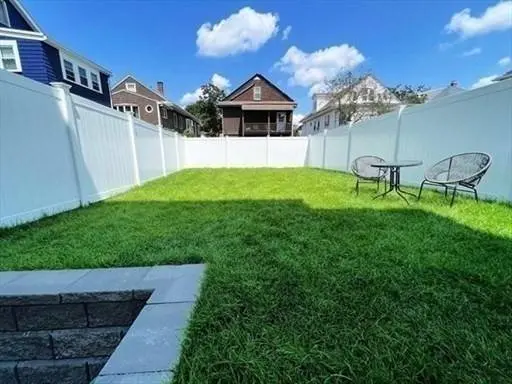 11-13 Lowell St #11B, Arlington, MA 02476