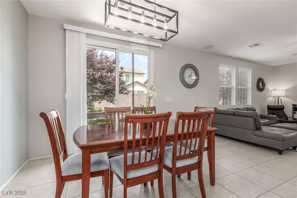 10528 Emerald Path AVE, Las Vegas, NV 89166