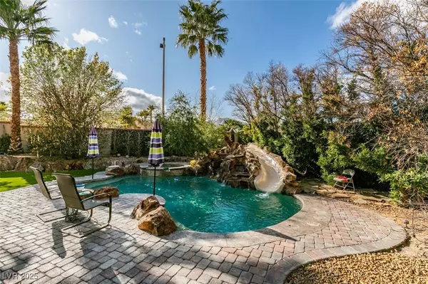 2033 Winter Wind ST, Las Vegas, NV 89134