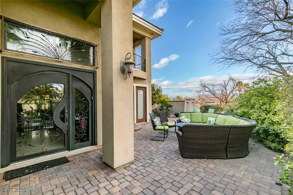 2033 Winter Wind ST, Las Vegas, NV 89134