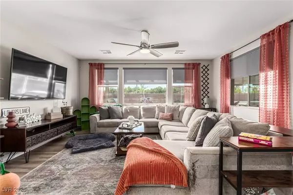 813 Bluebird Hill AVE, North Las Vegas, NV 89084