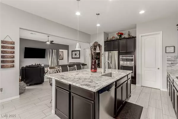 5616 Silver Cascade AVE, Las Vegas, NV 89131