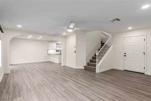 9006 Cedar Door AVE, Las Vegas, NV 89148