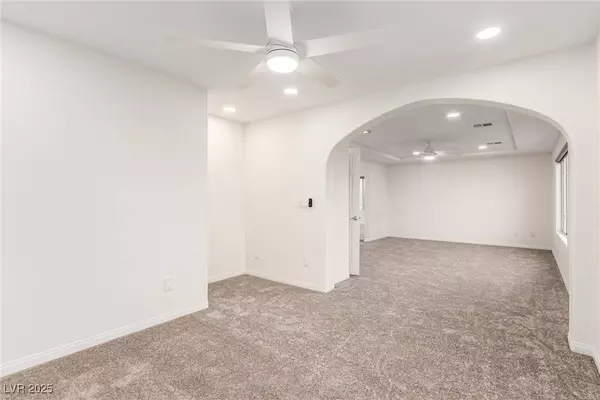 9006 Cedar Door AVE, Las Vegas, NV 89148