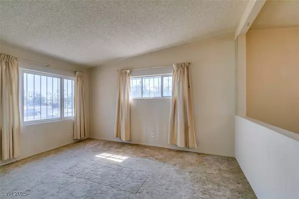 4909 Cannon BLVD, Las Vegas, NV 89108