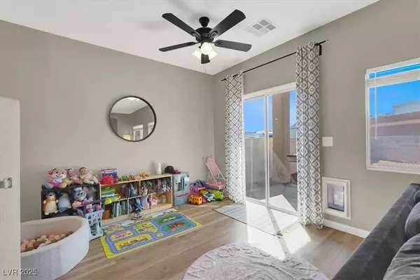 6559 Tumbleweed Ridge LN #102, Henderson, NV 89011