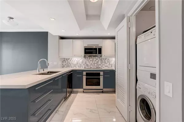 222 Karen AVE #1904, Las Vegas, NV 89109